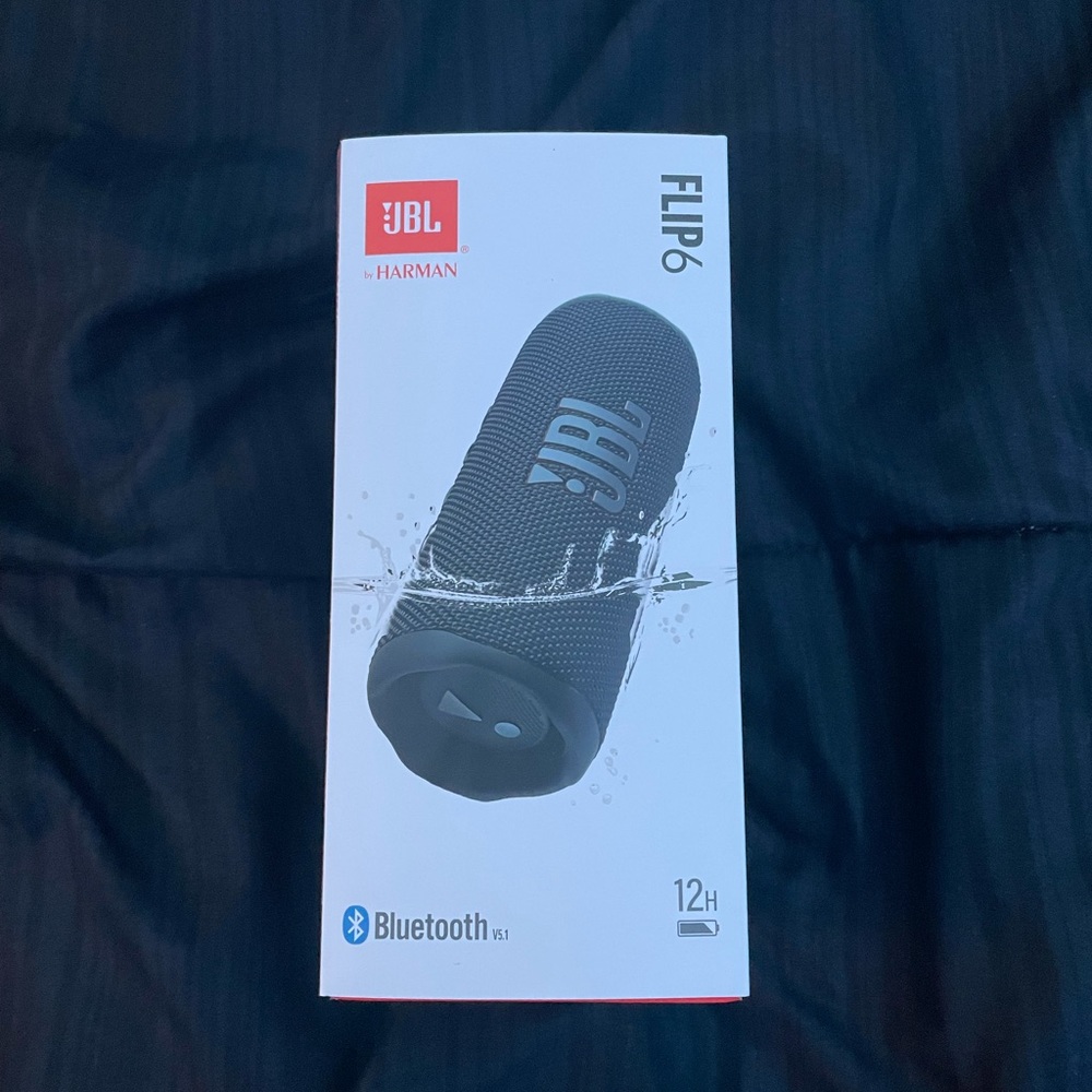 JBL FLIP 6 Portable Waterproof Speaker - Black